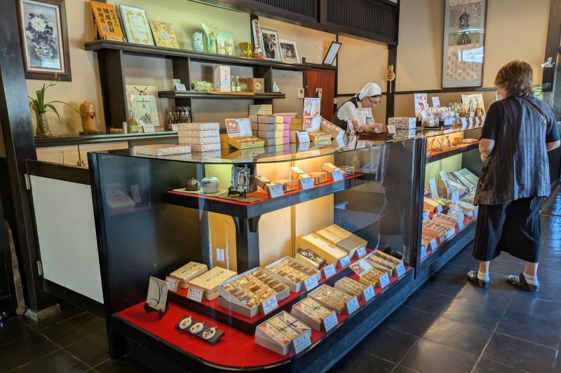 紅梅苑の店内を撮影した写真