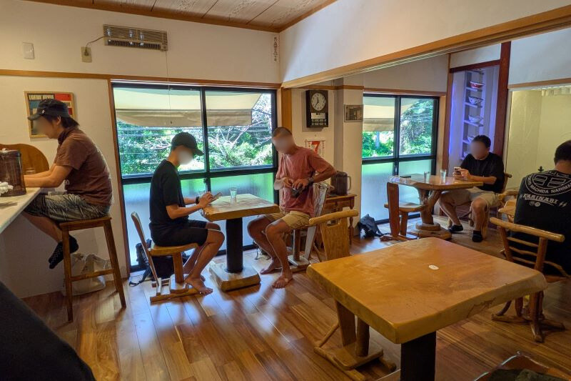 MOJO HANDの2階店内を撮影した写真