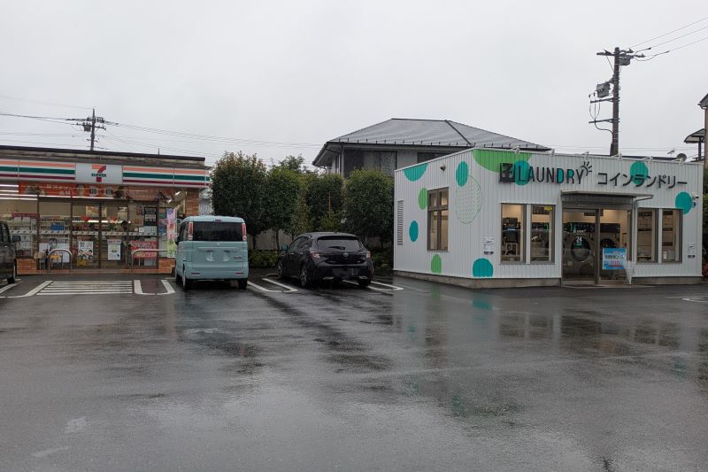 セブン‐イレブン青梅千ヶ瀬町4丁目店の外観を撮影した写真