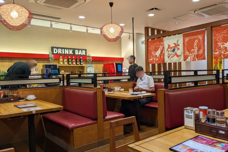大阪王将 青梅店の店内を撮影した写真