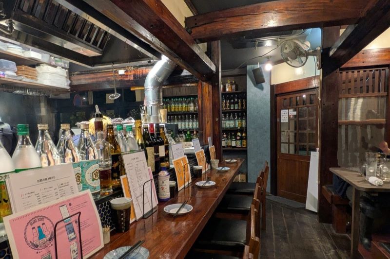 鶏彩の店内を撮影した写真