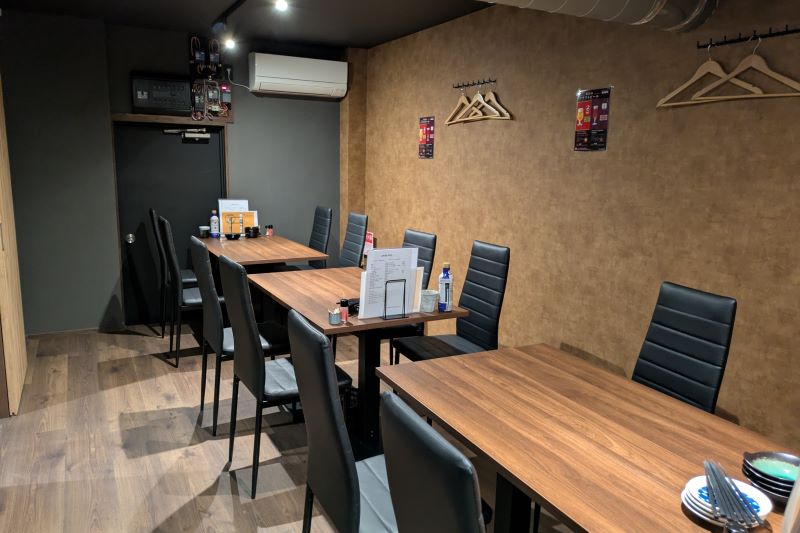 鶏彩の店内を撮影した写真