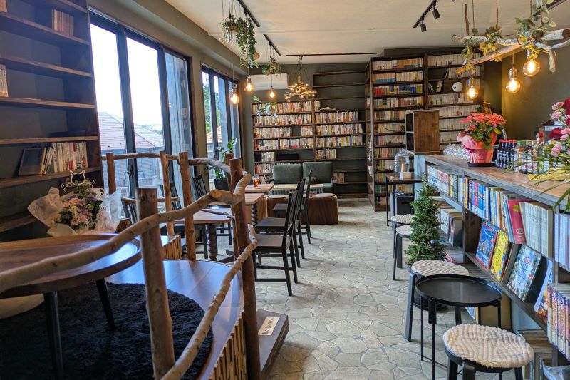 まゆみの森カフェの店内