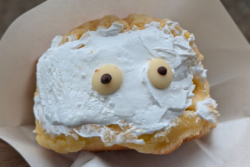 揚げメロンパンを撮影した写真