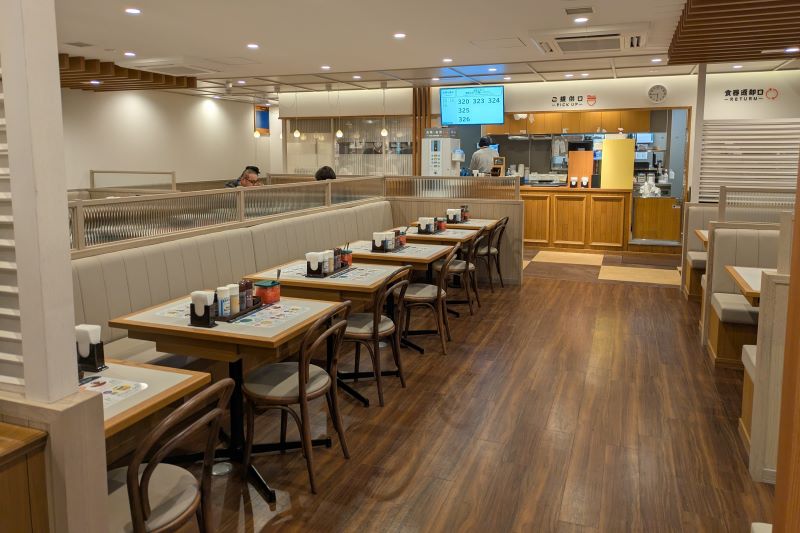松屋 青梅今寺店の店内