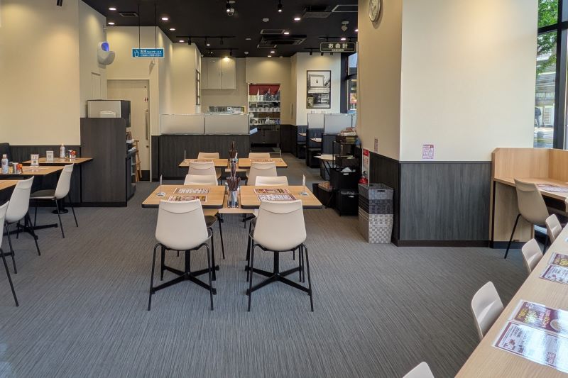 れんげ食堂Toshu 青梅店の店内