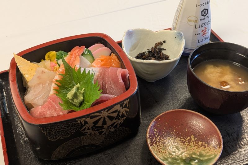 海鮮丼