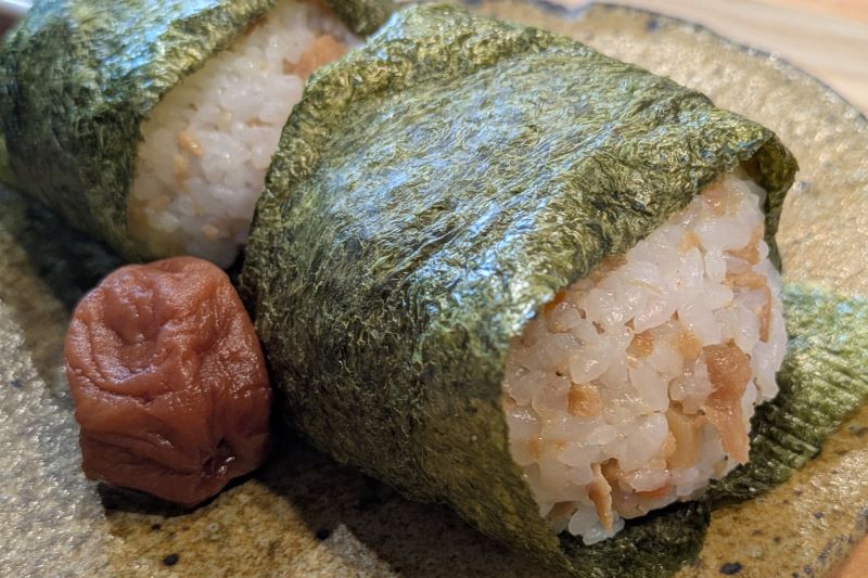 とりそぼろおにぎり