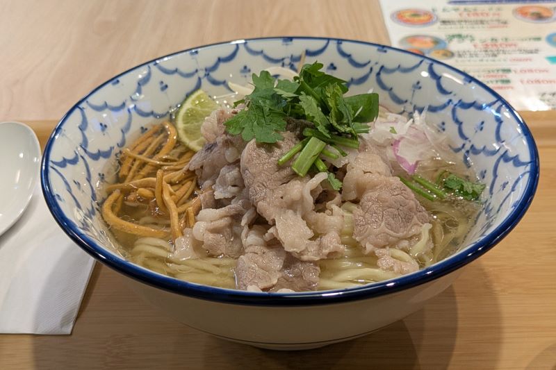 アジアン牛肉ヌードル
