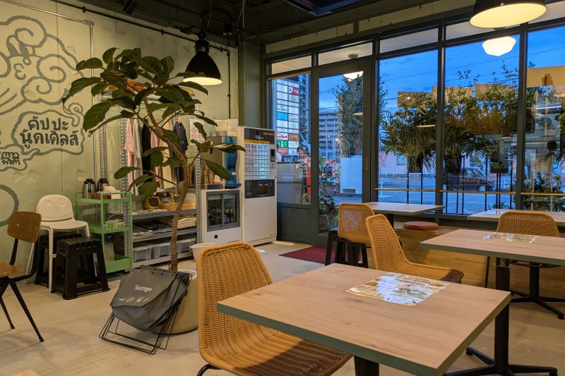カッパアジアンヌードルショップの店内