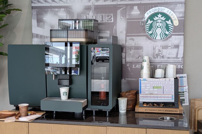スターバックスのコーヒーマシン